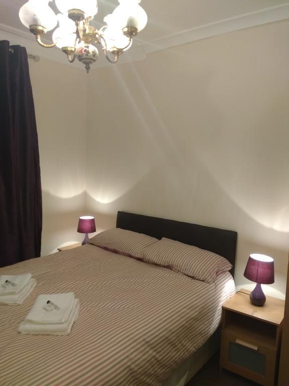 Acton Lodge Guest House London Phòng bức ảnh