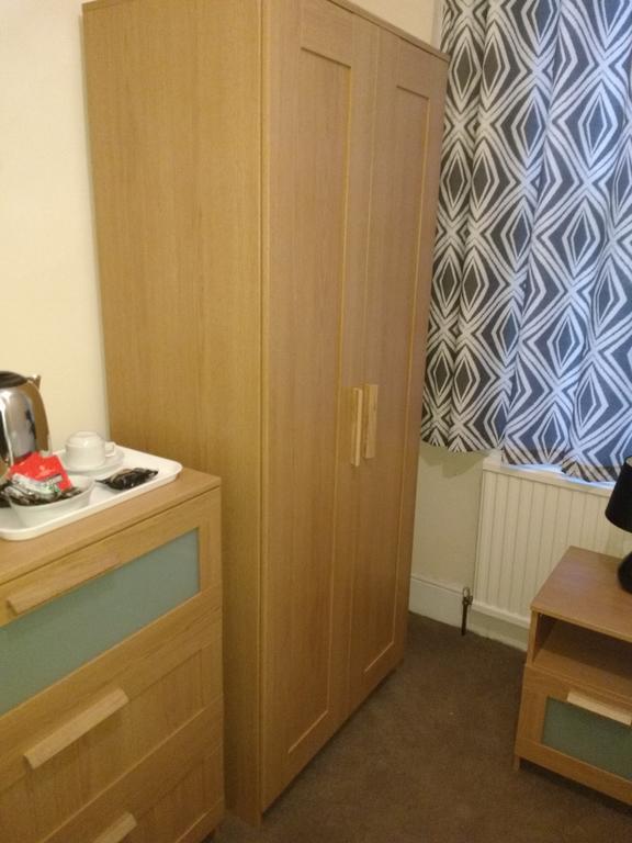 Acton Lodge Guest House London Phòng bức ảnh