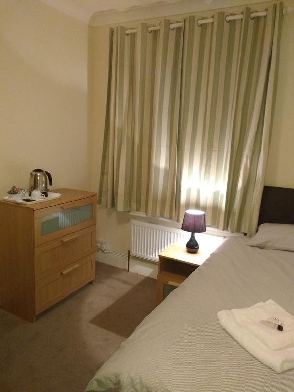 Acton Lodge Guest House London Ngoại thất bức ảnh