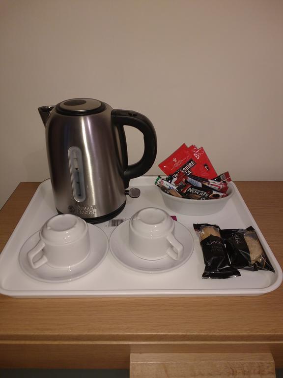 Acton Lodge Guest House London Phòng bức ảnh